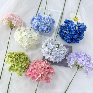 Fleurs artificielles Queyiyi, hydrangea à tige unique, 216 pétales, tissu brossé, décoration de mariage et de la maison - Product Image 1