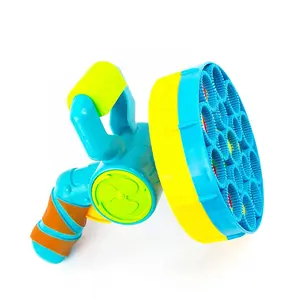 I più nuovi giocattoli estivi per bambini Hotsell macchina per la produzione di bolle elettrica automatica soffiatore per bolle per bambini Set di bolle da 5 a 7 anni di plastica