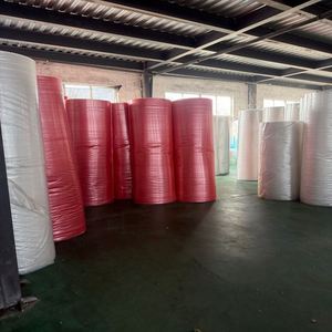Quick Delivery Air <b>Bubble</b> Film <b>Roll</b> High Quality Packaging in Bulk 80gsm 700 ft 2m Wide Customizable Furniture Moving - Product Image 6