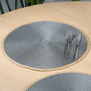 Mantel individual redondo de PP tejido, negro, antideslizante, aislante del calor, para uso doméstico y hotelero. - Product Image 2