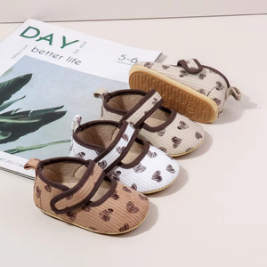 Chaussures pour bébé fille princesse, en PU souple, motif de cœurs mignons, chaussures de marche de haute qualité pour bébé, chaussures de marche magnifiques pour bébés filles de 0 à 1 an - Product Image 2
