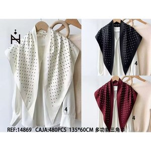 Sciarpa triangolare in seta marca Z 135x60 cm con motivo a pois, elegante accessorio di moda per donna - Product Image 2