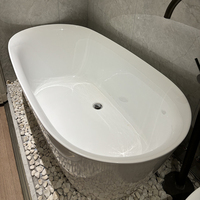 BESMA Italie Design Surface Solide Autoportante Acrylique Mince Baignoire Ovale Spa Whirlpool Baignoire Profonde Hôtel Garantie 3 Ans