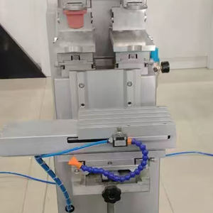 Imprimante <span class=keywords><strong>de</strong></span> <span class=keywords><strong>tampon</strong></span> d'encre <span class=keywords><strong>de</strong></span> navette <span class=keywords><strong>de</strong></span> précision 2 couleurs pour balles <span class=keywords><strong>de</strong></span> golf jouets ronds chapeaux durs avec contrôle d'encre réglable - Product Image 2