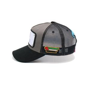 Sombrero de placa de metal de ala negra, gorra de malla negra con logotipo bordado 3D, gorra de camionero de 6 paneles - Product Image 4