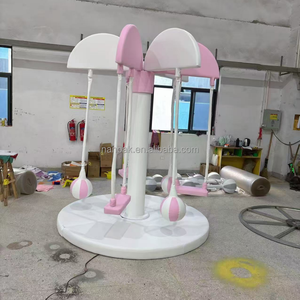 Carrusel Giratorio para Niños con Columpios y Pelotas, Equipo de Juegos Desmontable para Interiores y Exteriores, Alquiler para Fiestas y Eventos - Product Image 5