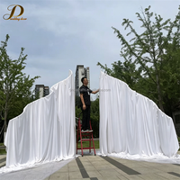 JINDA Nouvelle Arche Métallique Ondulée pour Toile de Fond, Rideau en Tissu Soie Lactée Extensible pour Cérémonie de Mariage, Fête, Décoration de Scène