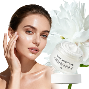 <span class=keywords><strong>Crema</strong></span> <span class=keywords><strong>Viso</strong></span> Riparatrice alla Peonia all'Ingrosso |   <span class=keywords><strong>Crema</strong></span> Lenitiva per Pelle Sensibile, Riparazione della Barriera Cutanea, Anti-Arrossamento, Idratante con Centella Asiatica - Product Image 1