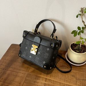 High-End Women's Retro Print <b>Small</b> Square <b>Box</b> Bag Stylish Handheld Cross-body Shoulder Bag with Polyester Lining.8012 - Product Image 5