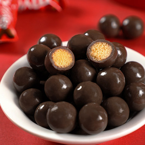 Bonbons en gros : Billes de chocolat croustillantes Maltesers saveur fraise et cacao, en forme de tasses de thé au lait, friandises en grains de chocolat - Product Image 2