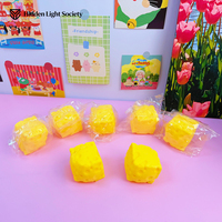 Juguete Antiestrés de Queso Grande de 5.5 CM, Juguetes para Apretar con Forma de Queso con Caja de Papel, Juguete para Aliviar el Estrés, Juguetes Promocionales
