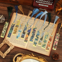 Marque-page métallique de luxe Van Gogh, motif ajouré avec pompon, cadeau souvenir artistique pour les amateurs de livres