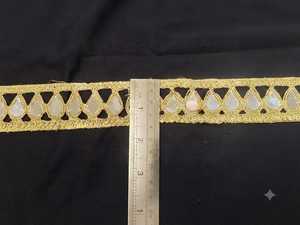 B.R. Borde Decorativo de Encaje con Patrón de Diamantes Dorados de 6 Pulgadas de Ancho para Saree, Lehenga, Bolsos, Regalos y Decoración Textil - Product Image 3