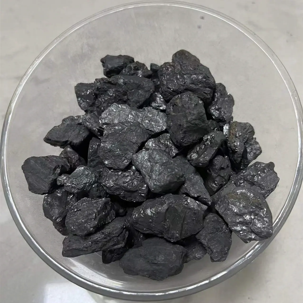 Фиксированный уголь 85% мин., кальцинированный антрацитовый уголь 10-30 мм для плавки