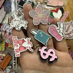 Özel yapılmış bae umman Metal el sanatları cep telefonu çıkartması ulusal amblem bayrak hatıra kolye rozeti telefonu için benzersiz demir etiket - Product Image 3