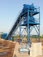 60m3/saat Elektrikli HZS60 Beton Santrali, Şanzımanlı Bantlı Konveyör Yükleme Seçeneği ile 3 Bölmeli 4 Bölmeli Agrega Dozajlama Ünitesi