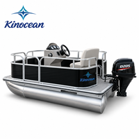 Bateau ponton familial 4 personnes, compact, en aluminium, avec pontons jumeaux et pont antidérapant, idéal pour les escapades en lac, les week-ends et la location en station balnéaire.