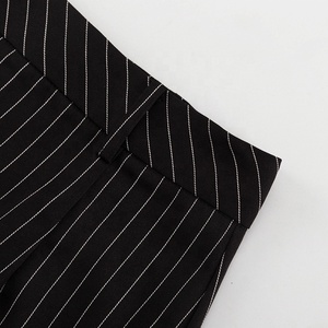 Bộ trang phục công sở nữ gồm áo sơ mi dài tay kẻ sọc cổ buộc dây và chân váy ôm sát, bộ hai mảnh, vest nữ, trang phục công sở - Product Image 4