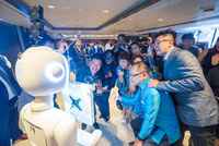 Newst 360 Stan foto Ipad Permukaan Roamer Photo Booth Robot Selfie Video Booth foto untuk bagian pernikahan