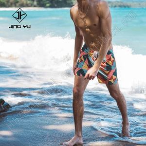 ชุดว่ายน้ำชายคุณภาพสูงขายส่ง กางเกงขาสั้นชายหาด กางเกงว่ายน้ำ สกรีนโลโก้ได้ - Product Image 3