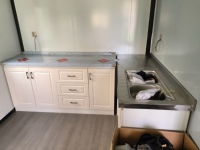 Maison conteneur extensible de haute qualité avec 2/3 chambres, cuisine et salle de bain, et salle de douche à séparation sèche/humide