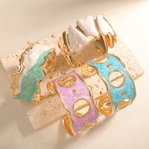 Pulsera Geométrica Jingciren Boutique con Esmalte de Color, Estilo Elegante y de Lujo, con Caja de Regalo - Product Image 4