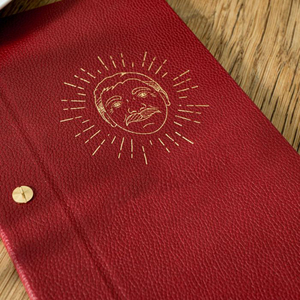 Cubierta de Menú de Cuero para Restaurante, Color Rojo, Tamaño A4, con Logotipo Personalizado, Porta Menús - Product Image 2