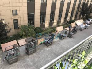 เครื่องติดฉลากอัตโนมัติสองด้านสำหรับขวดกลมด้านหน้าและด้านหลังสำหรับอาหาร - Product Image 3