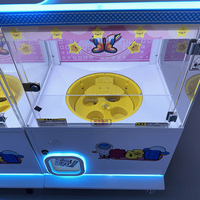 Distributeur de capsules à œufs surprise à double étage sur le thème de l'espace, à monnayeur, avec roue arc-en-ciel LED