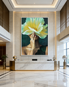 لوحة فنية حديثة لفتاة جميلة مع إضاءة LED معلقة على الحائط - Product Image 1