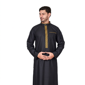 Túnica Negra Premium para Hombre con Panel Frontal Bordado en Oro, Cuello Alto y Manga Larga, Estilo Árabe para Arabia Saudita, Emiratos Árabes Unidos y Países del Golfo - Product Image 1