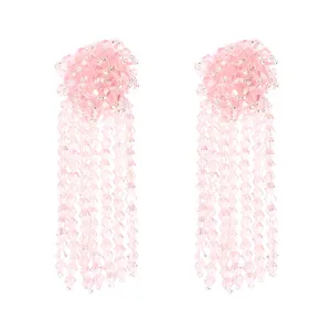 Bijoux faits à la main Tressé Rose Brillant Arc-En-Ciel Blanc Boucles D'oreilles En Strass Avec Pompon