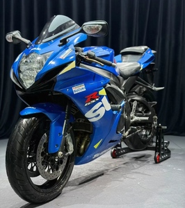 Utilisé pour la <span class=keywords><strong>Victory</strong></span> Daytona 660 en 2025. Motocyclettes sportives de 660 cm³. Disposer d'un ABS. Motocyclettes d'occasion de haute qualité. - Product Image 3