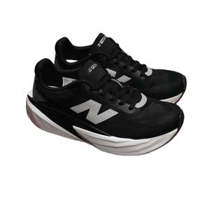 รองเท้าวิ่ง <span class=keywords><strong>NB</strong></span> FuelCell ตาข่ายระบายอากาศ น้ำหนักเบา <span class=keywords><strong>V5</strong></span> แผ่นคาร์บอน ผ้าฝ้าย กันลื่น แบบผูกเชือก ซับแรงกระแทก รองเท้าผู้ชาย ผู้หญิง - Product Image 5