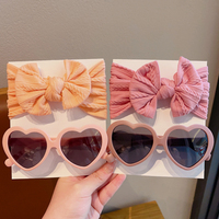 Offre Spéciale nouveau en forme de coeur enfant 2023 lunettes de soleil avec bandeau ensemble enfant lunettes de soleil en Nylon bébé bandeau et arcs bébé cadeau