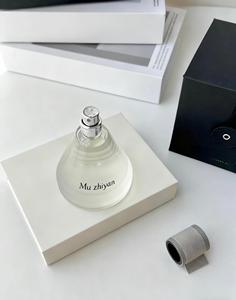 Profumo Spray <span class=keywords><strong>di</strong></span> Lusso da Donna 65ml, Fragranza Floreale Fruttata, Formato Regolare, Lunga Durata 24 Ore, 2.2oz, Uso Domestico - Product Image 2