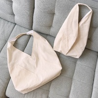 Neueste Dreieckige Tragetasche aus Bio-Baumwoll-Canvas – Dicke Schultertasche mit Individuellem Logo für Mode und Business
