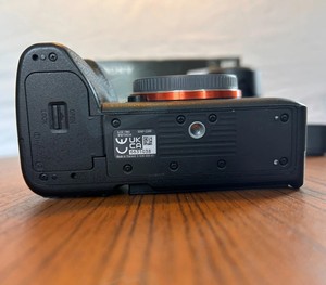 HFT Professionnel Alpha <span class=keywords><strong>A7</strong></span> <span class=keywords><strong>IV</strong></span> avec objectif FE 24-105mm F4 G OSS Vente en gros - Product Image 5