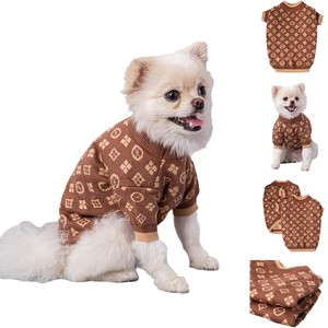 เสื้อสัตว์เลี้ยงแบรนด์แฟชั่นสั่งทำพิเศษ เสื้อสัตว์เลี้ยงถักนิตติ้งสุดหรูสำหรับสุนัขและแมว เสื้อกันหนาวแบบสวมใส่สบายสำหรับฤดูหนาว เสื้อผ้าสัตว์เลี้ยงแบบ OEM ODM - Product Image 6