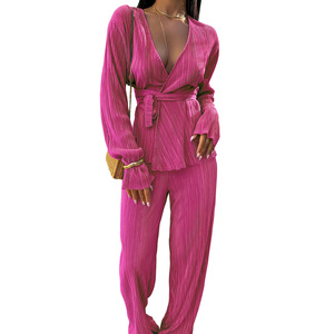 เสื้อคาร์ดิแกนคอวีผูกโบว์ แขนยาว กางเกงขายาวทรงหลวม ชุดเซ็ต 2 ชิ้น ดีไซน์จีบ สำหรับผู้หญิง สไตล์ลำลอง แฟชั่น - Product Image 4