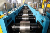 Machine Offre Spéciale de presse de tuile de Purlin de la botte C de toiture en métal avec le profil de CPurlins formant la capacité Chine