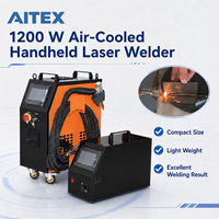 Machine de soudage au laser à fibre portative de 1200 W, soudeuse au laser refroidie par air avec alimentation en fil double en option pour la fabrication des métaux AT450