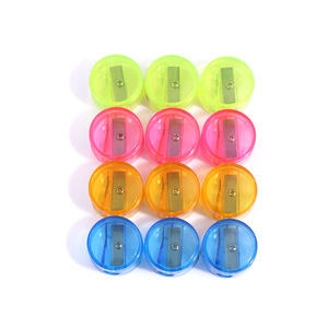 Aiguiseur manuel compact <span class=keywords><strong>de</strong></span> qualité assurée, à un seul trou, avec lame métallique durable, idéal pour le bureau, le <span class=keywords><strong>dessin</strong></span>, les voyages et l'usage quotidien - Product Image 1