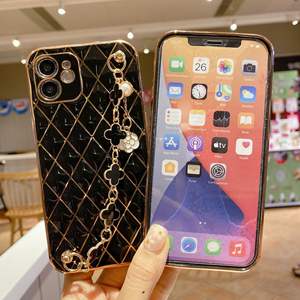 Ins — coque de téléphone à grilles, élégante et avec Bracelet à quatre feuilles, pour iPhone 11 12 13 Pro Max - Product Image 3