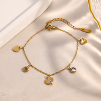 Bracelet hypoallergénique étanche plaqué or 18 carats avec breloques multiples et pendentif cœur en zircon délicat pour femme – Idéal comme cadeau