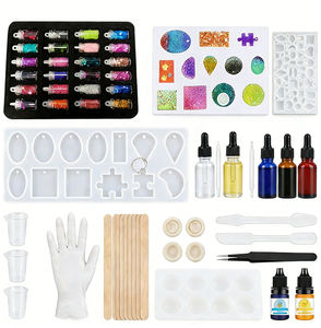 <span class=keywords><strong>Kit</strong></span> de résine UV créative fait main pour la fabrication de bijoux avec moules en époxy transparent dur à durcissement rapide, paillettes, feuilles, fleurs et outils - Product Image 6