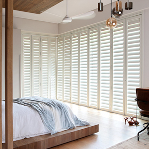 Volets <span class=keywords><strong>de</strong></span> plantation pour portes coulissantes <span class=keywords><strong>sur</strong></span> <span class=keywords><strong>mesure</strong></span> en <span class=keywords><strong>PVC</strong></span> à lamelles verticales - Product Image 5