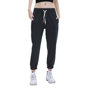 กางเกงออกกำลังกายคุณภาพสูงจากโรงงานผลิตเสื้อผ้า กางเกงกีฬาผู้หญิงแบบยืดได้ มีกระเป๋าซิป กางเกงวอร์มสำหรับผู้หญิง - Product Image 6