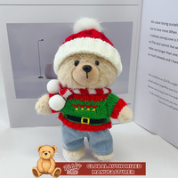 Pendentif en peluche ours en peluche mignon de Noël, mini-ours avec bonnet tricoté, écharpe, pull à bonbons et jean en denim
