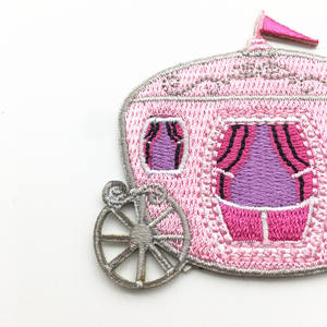 Patchs brodés de chariot pinky créatifs populaires ornements de vêtements personnalisés accessoires fer personnalisé sur patch de broderie - Product Image 3
